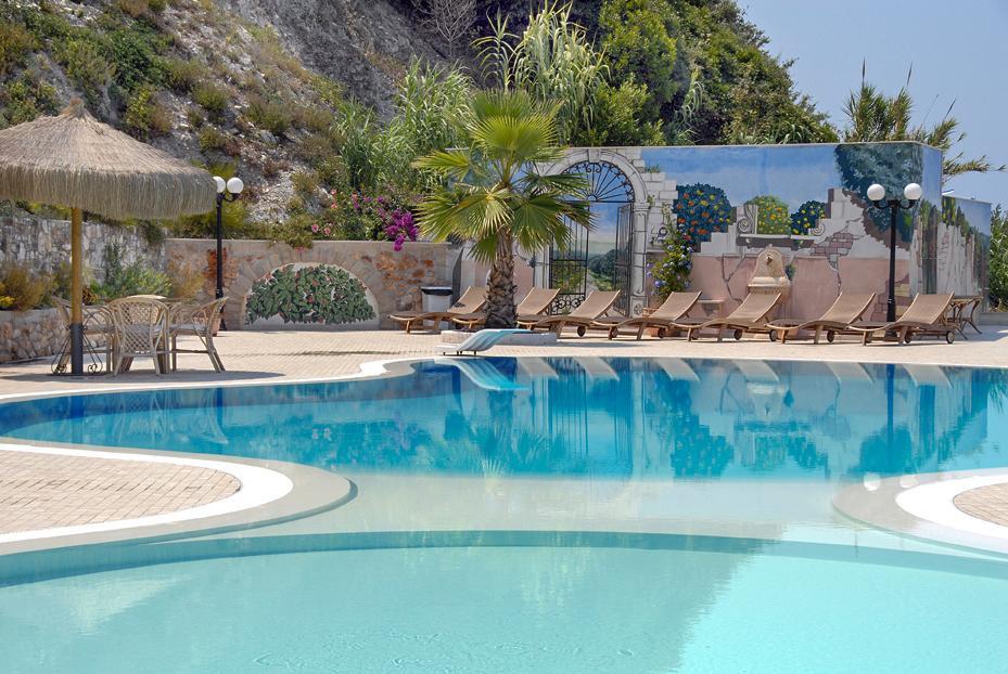 Tramonto Hotel