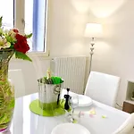 Elegant Apartment In Gallipoli | Sea View | 100 Sqm