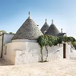 Trulli Uliveto Acquafonda