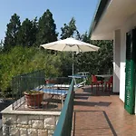 I Gu Books & Rooms