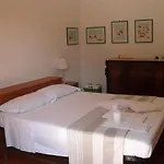 I Gu Books & Rooms