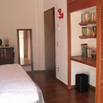 I Gu Books & Rooms