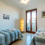 Goodstay Archimede Apartment