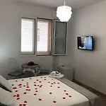 Diamond Room