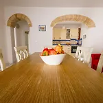 Callistos Apartment Pescoluse