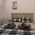 Battisti Guest House