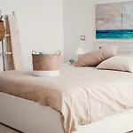 Tetti Bianchi - Deva'S Suite Home