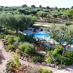 Spacious Villa With Private Pool In Castellana Grotte