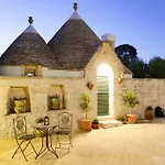 Trulli E Tramonti