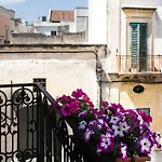 Residenza Santa Lucia B&B