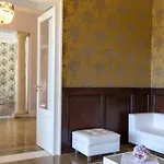 Villa Capozza 18&2, Emma Villas