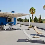 Rivabella Deluxe Apartments