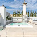 Suite Home Terrazza Castello Carlo V