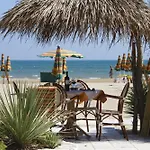 Oasi Beach Hotel