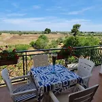 Big Apartment Country View