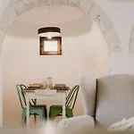 Ventitre- House Of Apulia Mea