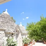 Trulli Tauro Country House Con Idromassaggio