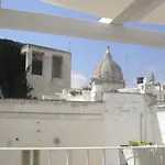 La Pentola Sul Davanzale