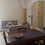 Piazzetta Acquaviva