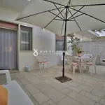 Farida Con Accesso Diretto Alla Spiaggia