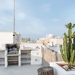 Mindelly Home By Comper With Terrace & Netflix