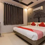 Collection O 13531 Hotel Sundaram