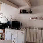 Charming Apartment In Castiglione With Terrace & Jacuzzi