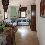 Villa Climatizzata Con Grande Porticato Esterno Vicino Alle Spiagge