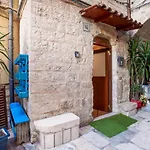 La Casuccia Cosy Flat In Old Center