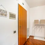 Bari Waterfront Apartment