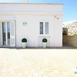 Pavon House Yellow - Villetta Nuova 80 Mt Dal Mare 3 Km Da Spiagge Torre San Giovanni