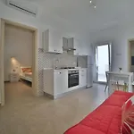Giaro' Apartments