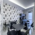 Distinto Suite & Rooms