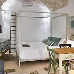 Domus Muri Bianchi