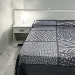 Casa Regina Margherita, Possibilita Di Posteggio Moto E Bici
