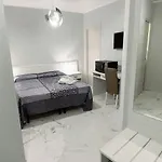 Casa Regina Margherita, Possibilita Di Posteggio Moto E Bici