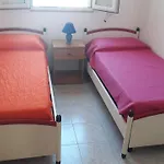 Casa 6 Posti Con Balconi Ll08 A San Foca
