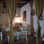 Casa Con Terrazzo In Stile Mediterraneo