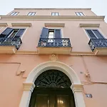 Louis Mary Apartment
