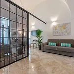 Zephir Apartments