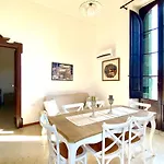 Palazzo Migliaccio Apt, La Residenza Sul Mare