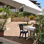 Ficus - Complesso Torre Del Mito