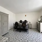 Fiori Catene Tra Le Torri