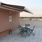 Innuendo La Terrazza House