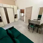 Tucci17