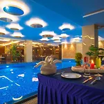 Hotel Mansha Regency