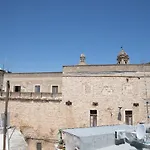 La Pupa Coi Baffi