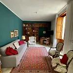 4 Balconi House-Elegante Dimora Nel Centro Storico