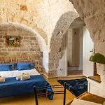 Trulli Melogino With Private Beach Volley Camp