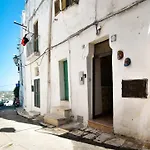 La Piazzetta 1-2-3 By Typney